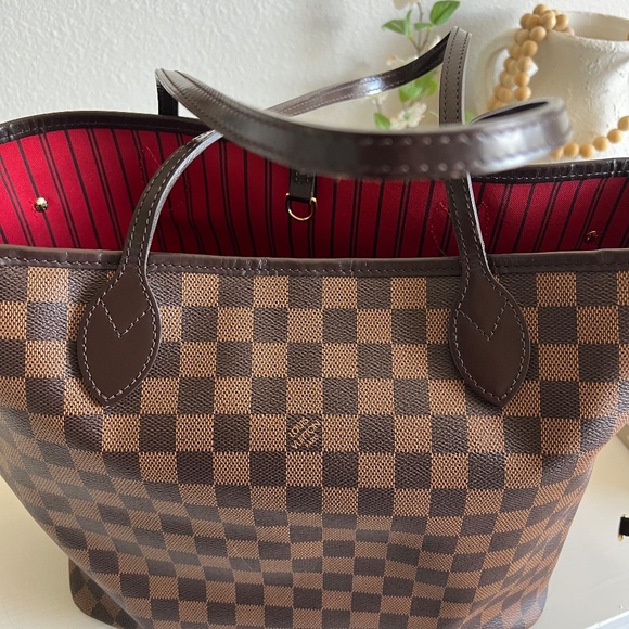 Louis Vuitton Damier Ebene Neverfull MM - Picture 7 of 8